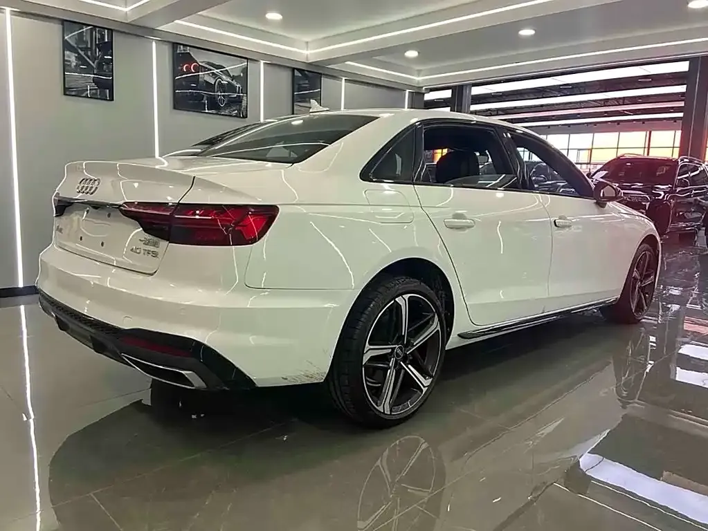Audi A4L 2024 из CN, фото 2