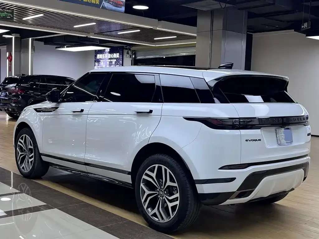 Land Rover Evoque — фото 6
