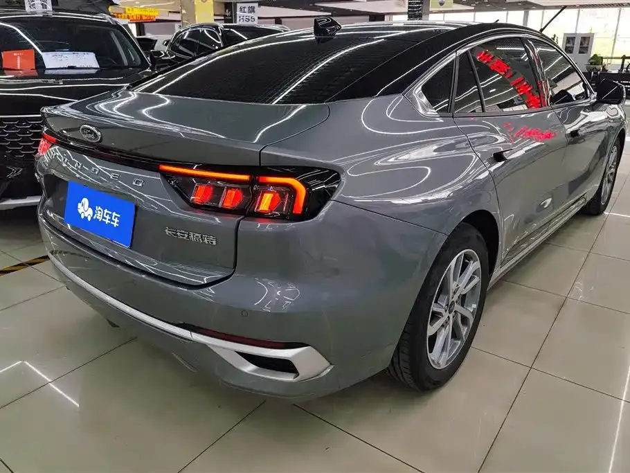 Ford Mondeo 2023 из CN, фото 5