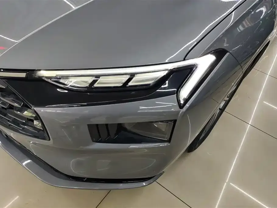 Ford Mondeo 2023 из CN, фото 2