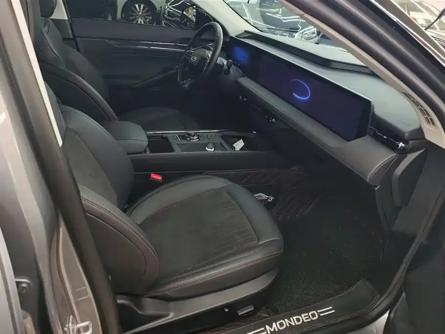 Ford Mondeo 2023 из CN, фото 8