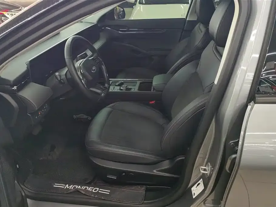 Ford Mondeo 2023 из CN, фото 9