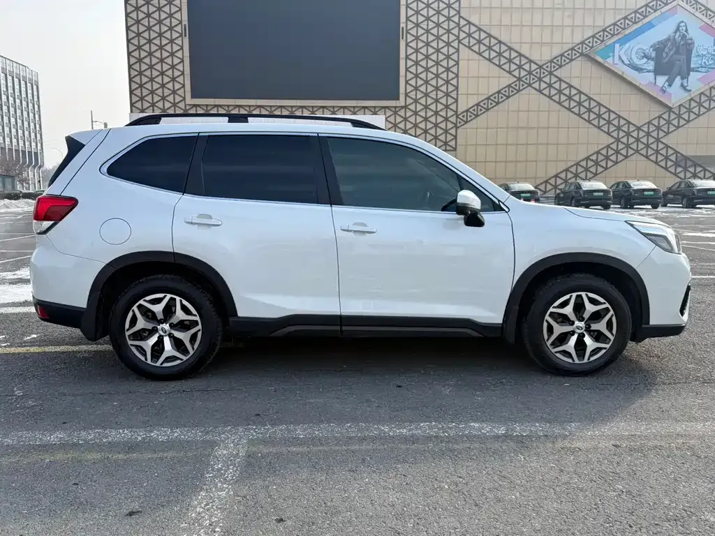 Subaru Forester 2021 из CN, фото 8