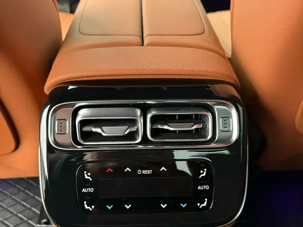 Mercedes-Benz S-Class 2025 из CN, фото 2