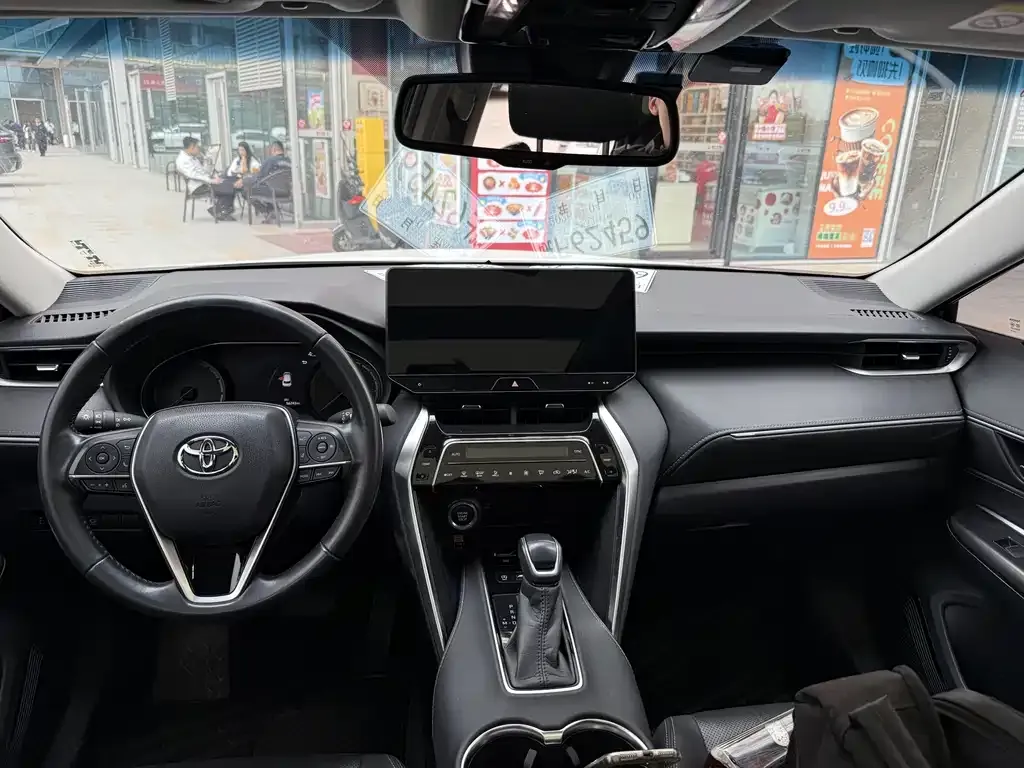 Toyota Harrier 2024 из CN, фото 2