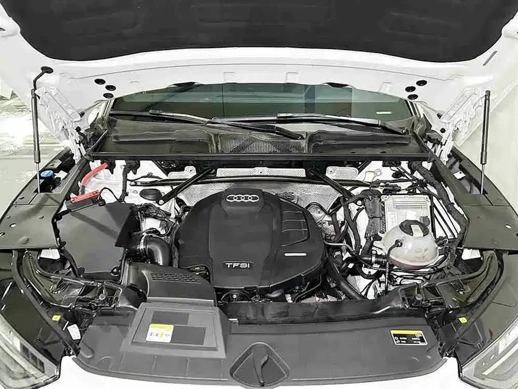 Audi Q5L Sportback 2022 из CN, фото 5