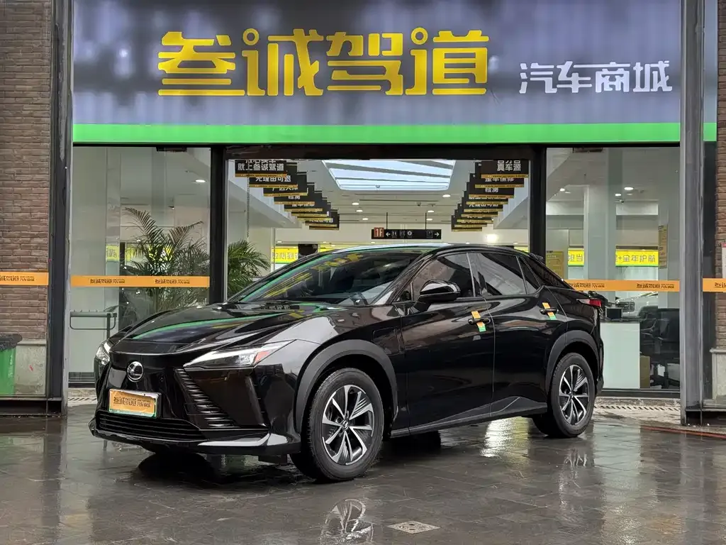 Lexus RZ 2023 из CN, фото 1