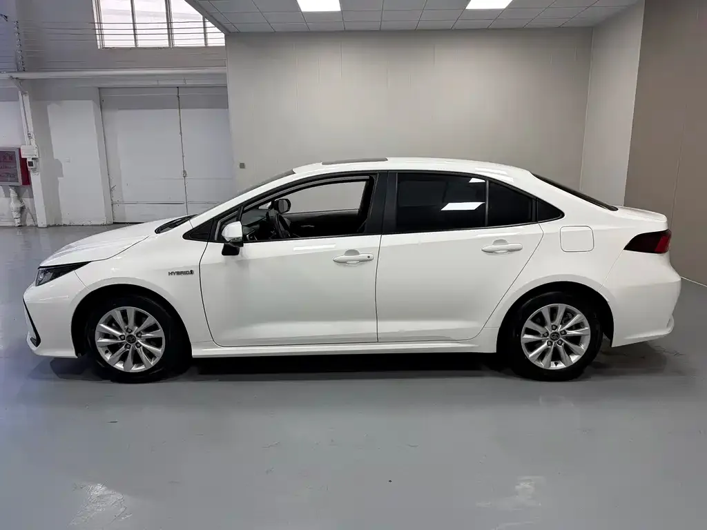 Toyota Corolla 2023 из CN, фото 6