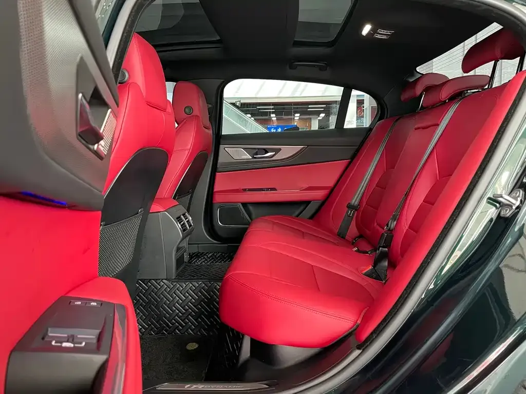 Jaguar XEL 2023 из CN, фото 5