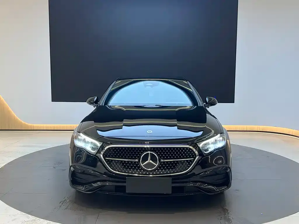 Mercedes-Benz E-Class (Import) — фото 2