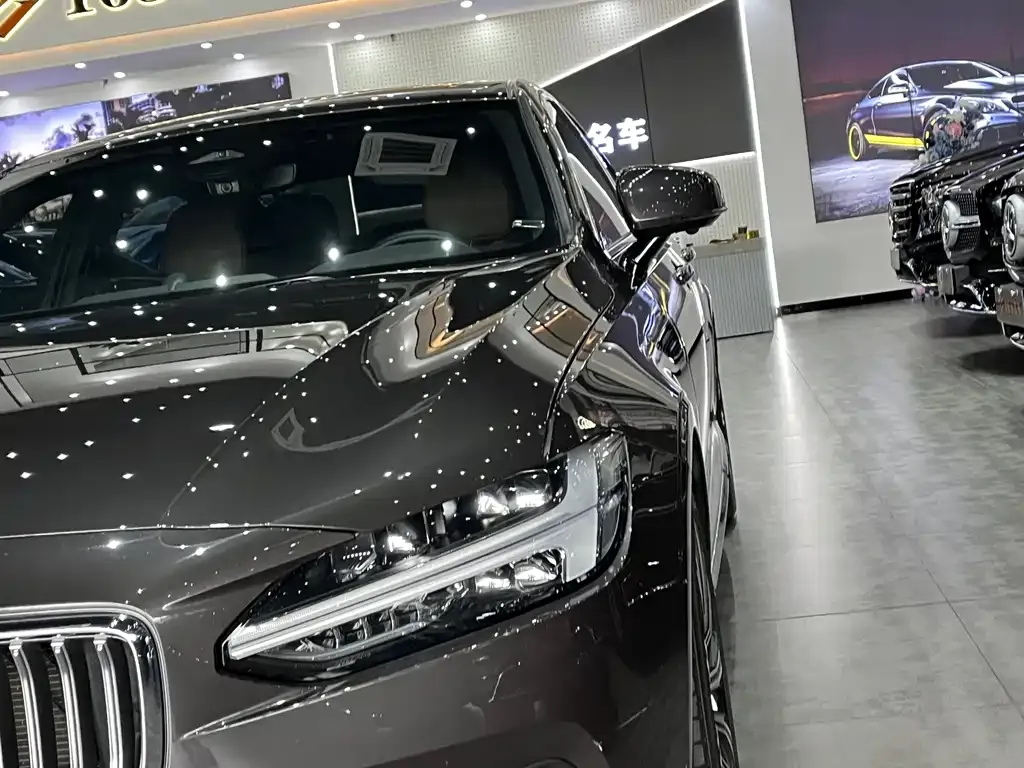 Volvo S90 — фото 3