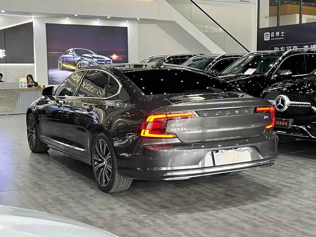 Volvo S90 — фото 2