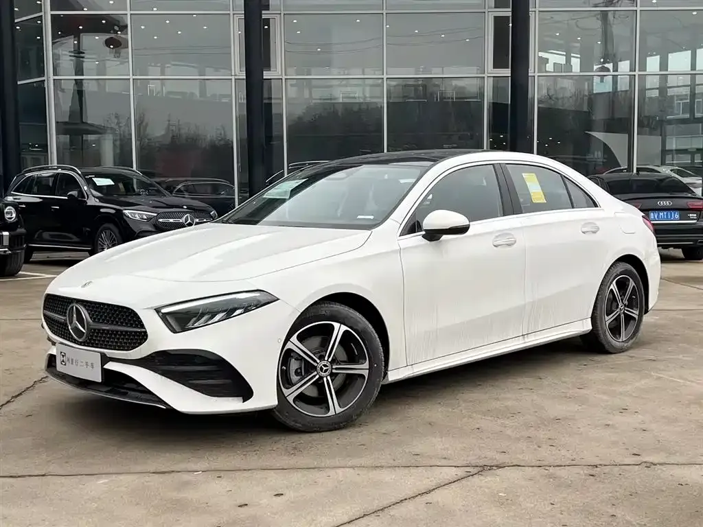 Mercedes-Benz A-Class — фото 1