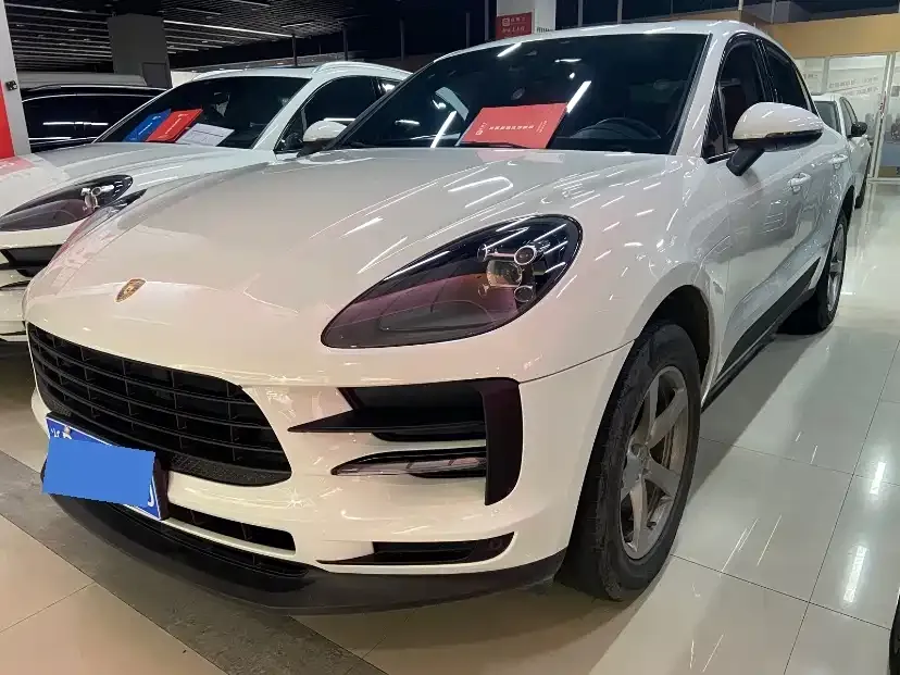 Porsche Macan — фото 1