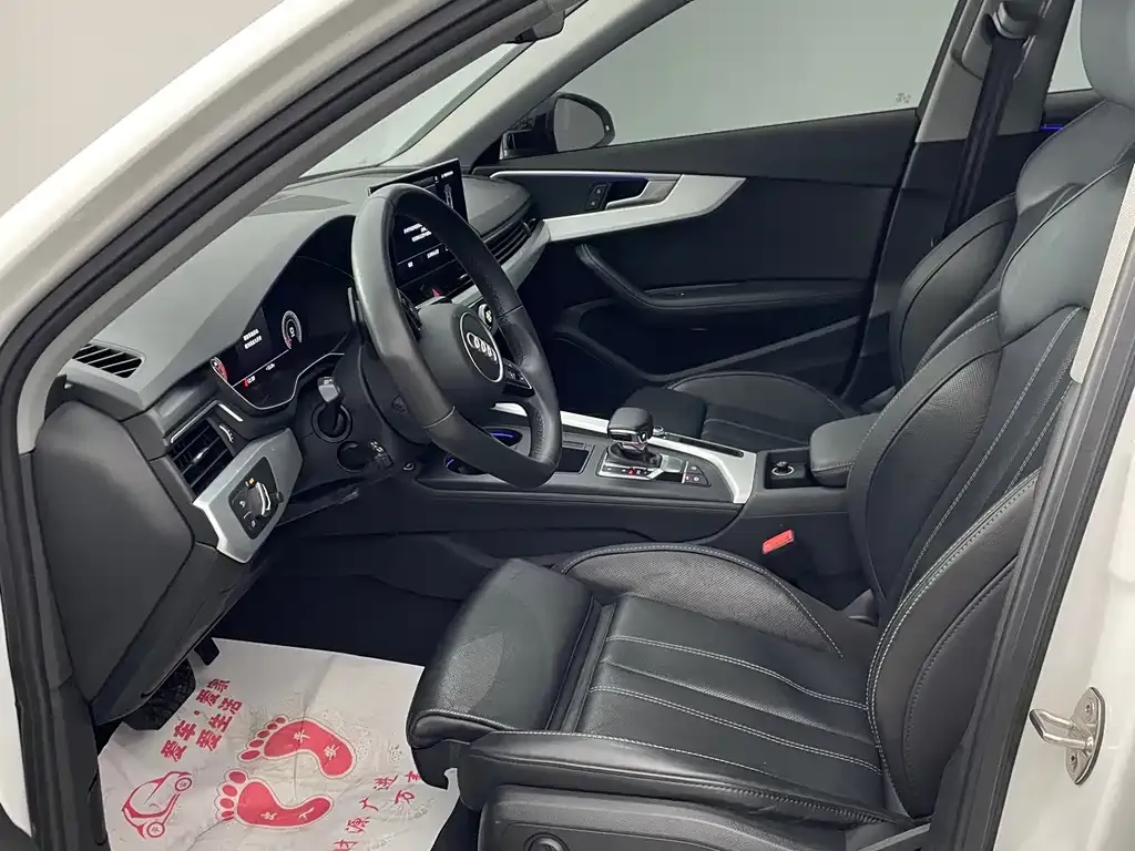 Audi A4L 2022 из CN, фото 10