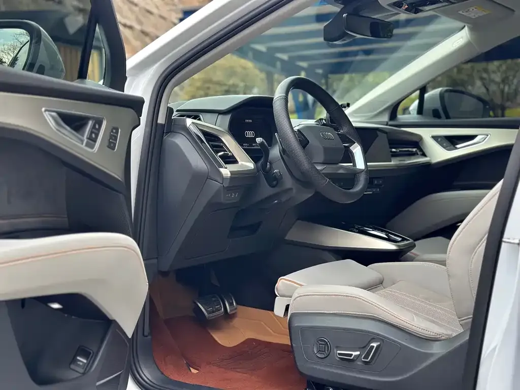 Audi Q5 e-tron 2023 из CN, фото 4