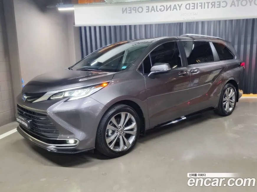 Toyota Sienna 2024 из KR, фото 1