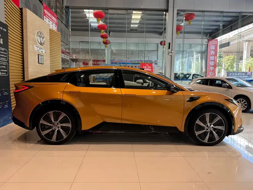 Toyota bZ5 2025 из CN, фото 6