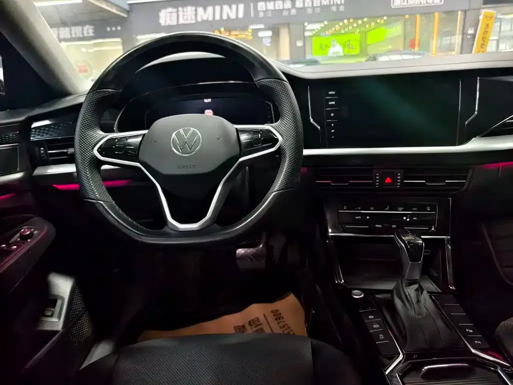 Volkswagen Passat — фото 4