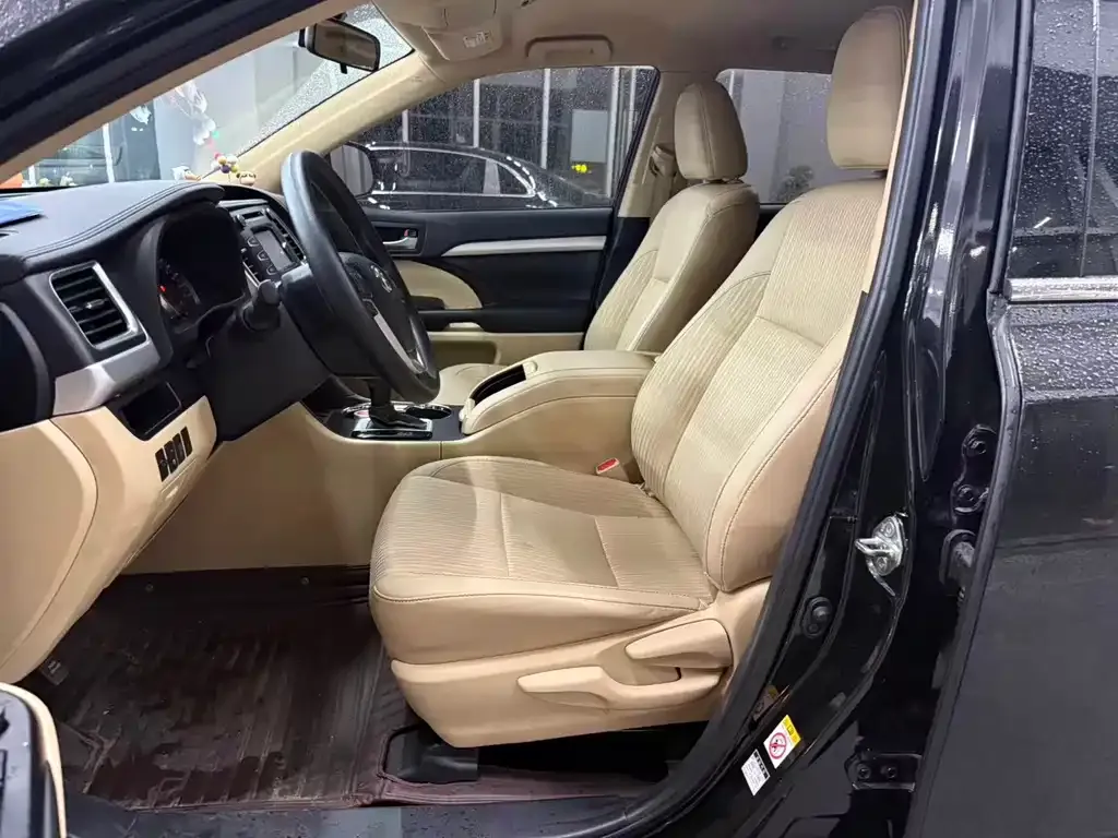 Toyota Highlander 2021 из CN, фото 3