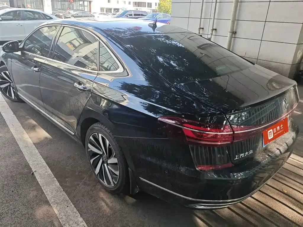Volkswagen Passat — фото 5