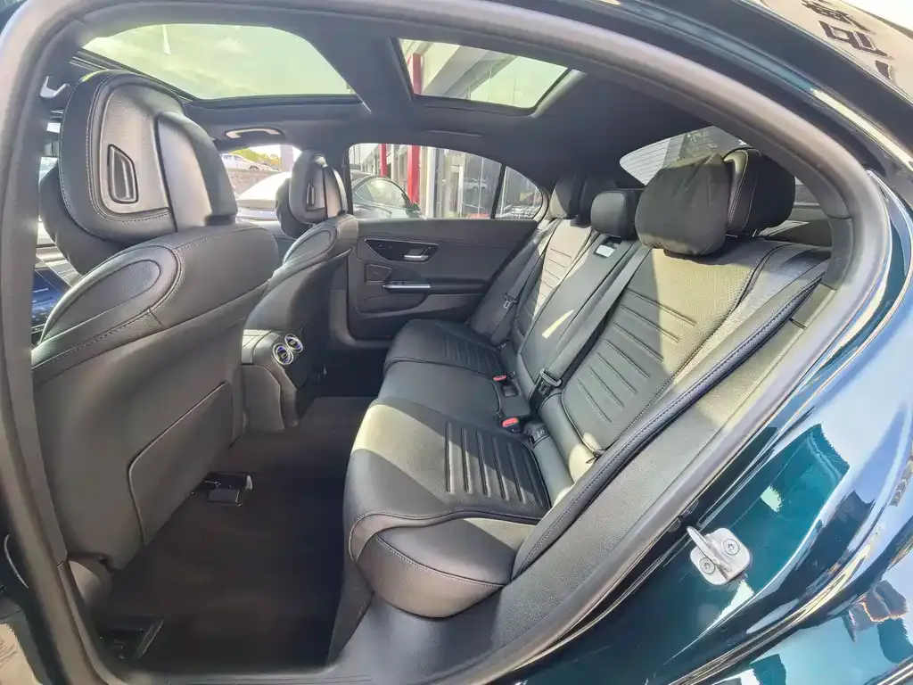 Mercedes-Benz C-Class 2024 из CN, фото 4