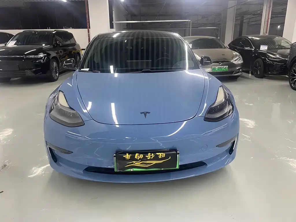 Tesla Model 3 — фото 3