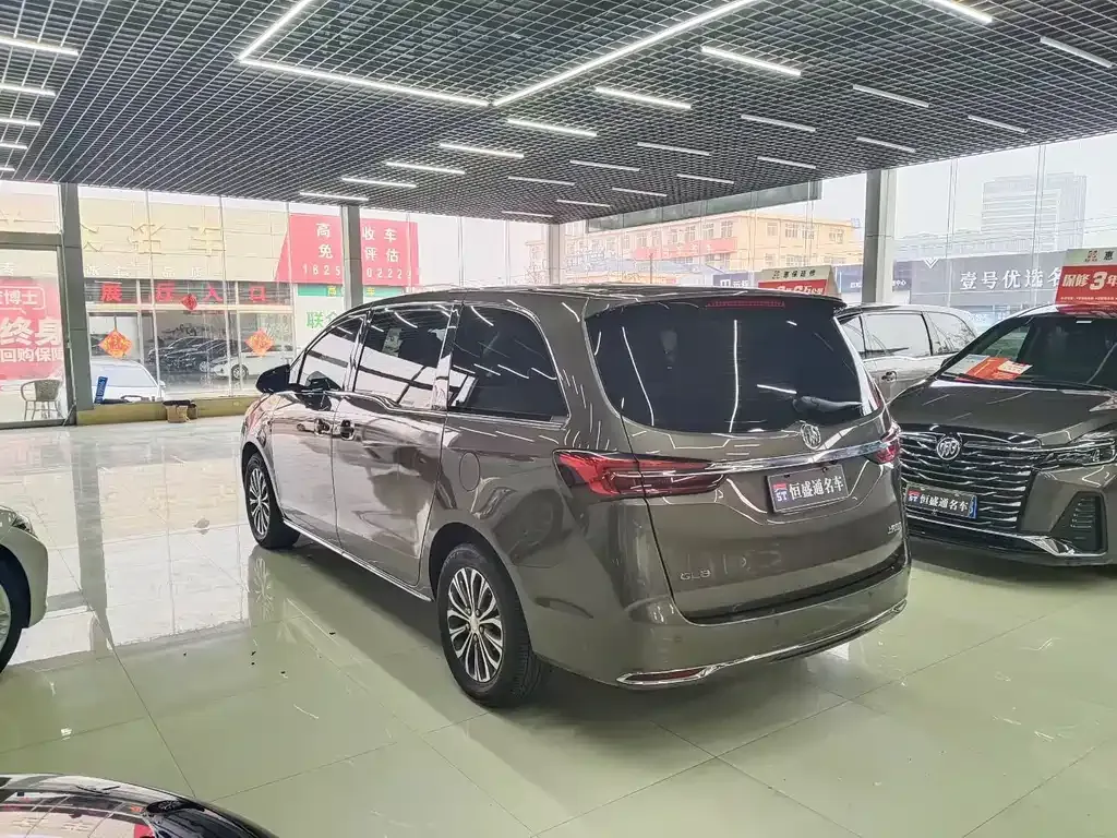 Buick GL8 2023 из CN, фото 6