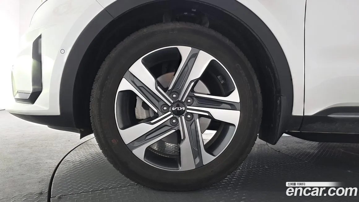 Kia Sorento — фото 9