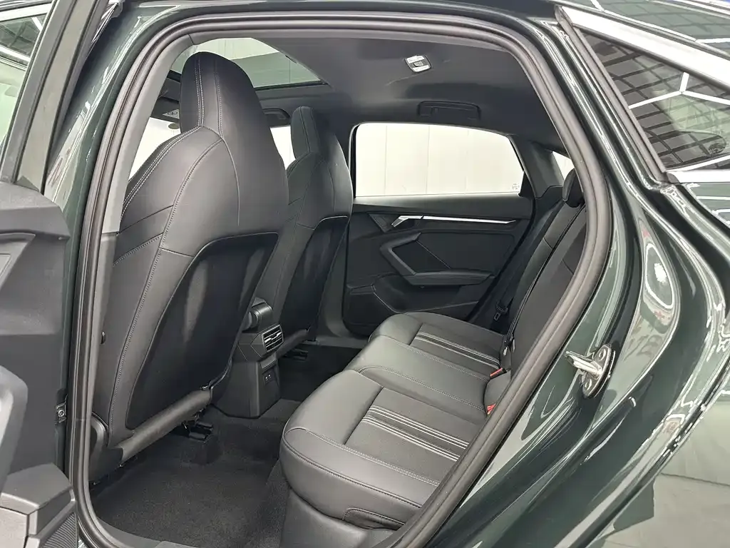 Audi A3 2023 из CN, фото 3