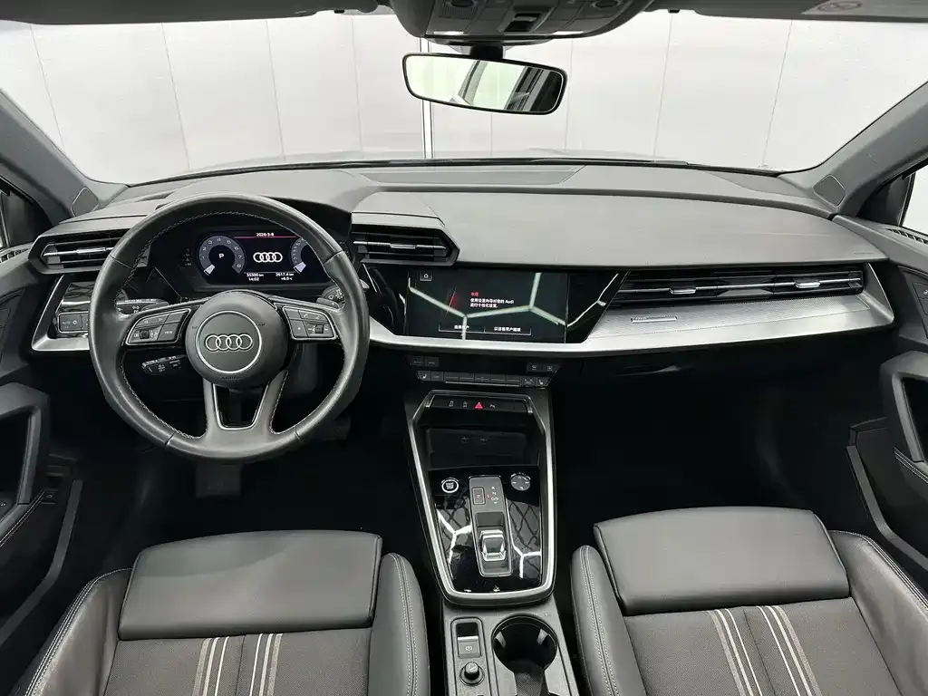 Audi A3 2023 из CN, фото 4