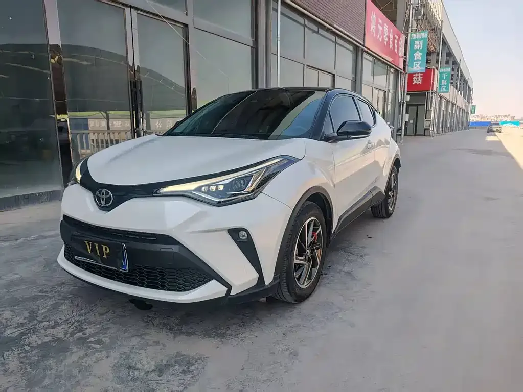 Toyota C-HR 2023 из CN, фото 1
