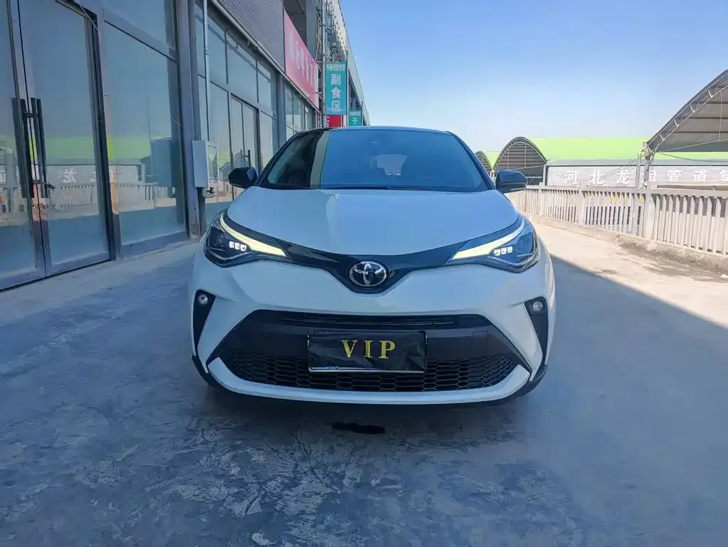 Toyota C-HR 2023 из CN, фото 4