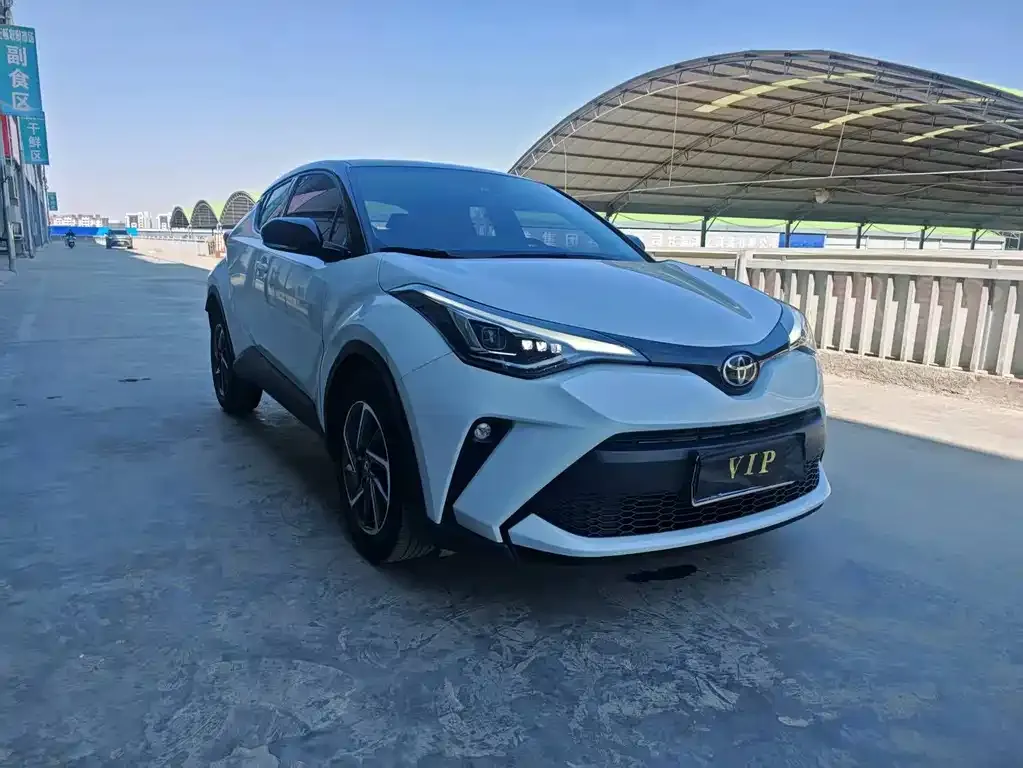 Toyota C-HR 2023 из CN, фото 5