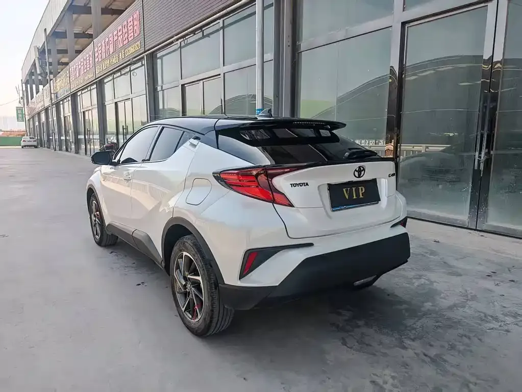 Toyota C-HR 2023 из CN, фото 6