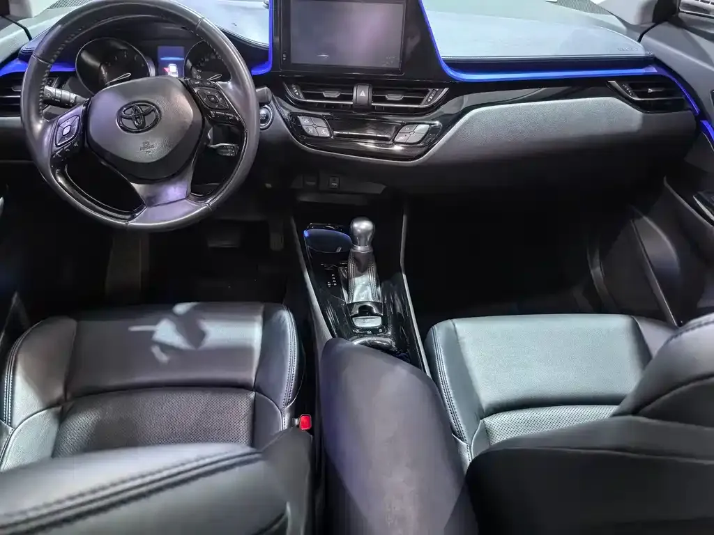 Toyota C-HR 2023 из CN, фото 7