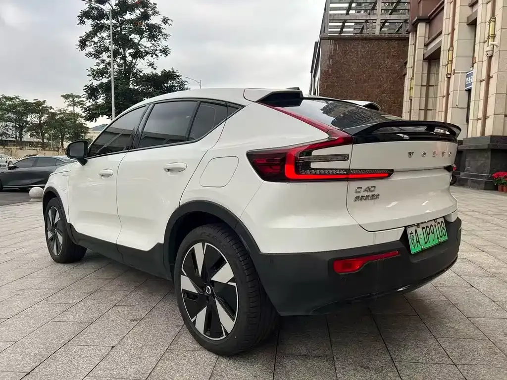 Volvo C40 2024 из CN, фото 7