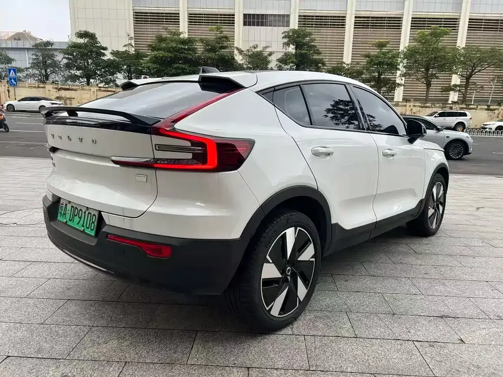 Volvo C40 2024 из CN, фото 5