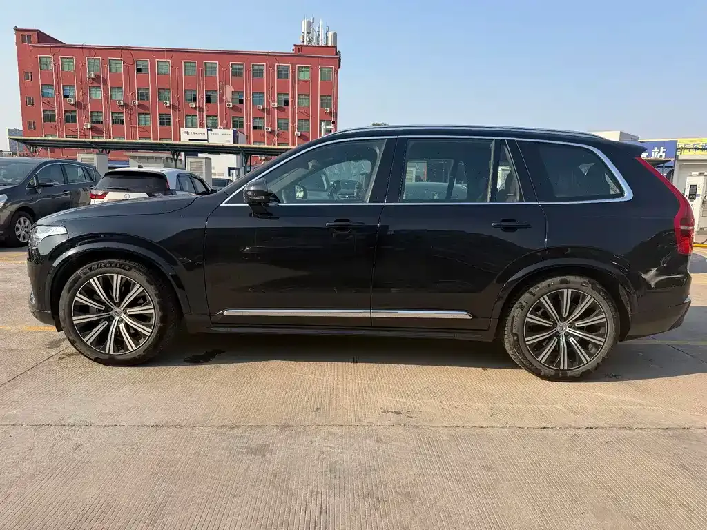 Volvo XC90 — фото 4