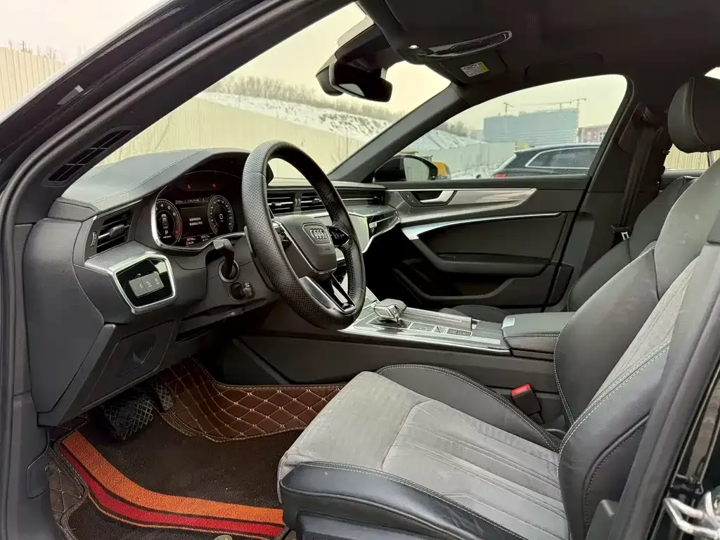 Audi A6L 2021 из CN, фото 9
