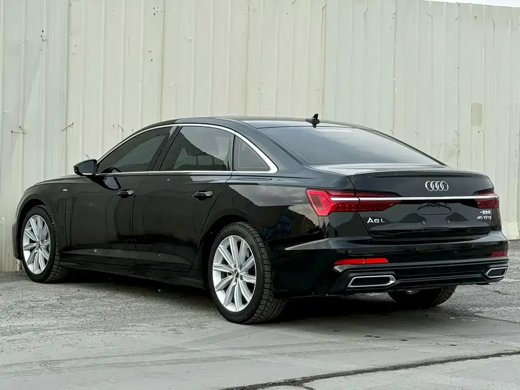 Audi A6L 2021 из CN, фото 6