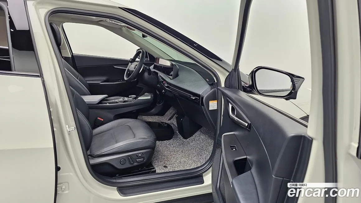Kia EV6 — фото 9