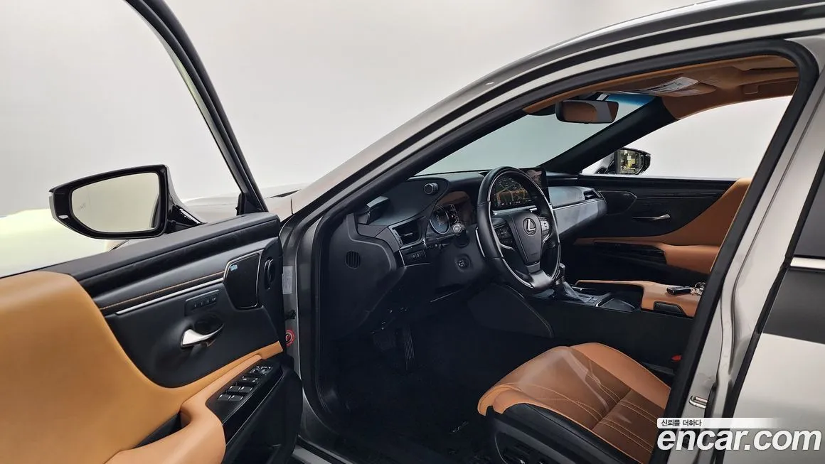 Lexus ES 2023 из KR, фото 8