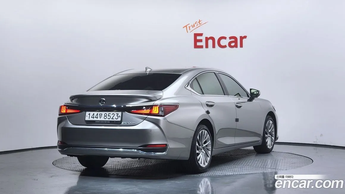 Lexus ES 2023 из KR, фото 4