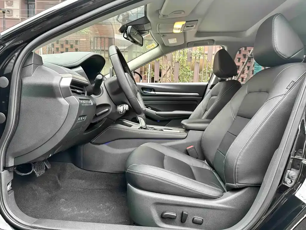 Nissan Teana 2021 из CN, фото 2