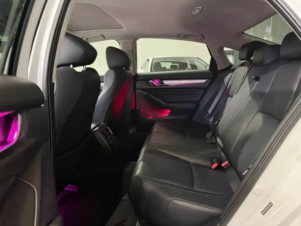 Honda Accord 2023 из CN, фото 9