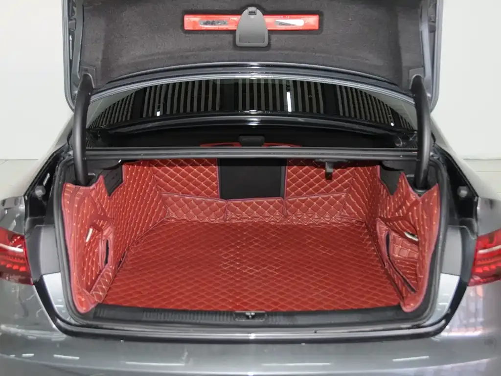 Audi A4L 2024 из CN, фото 3