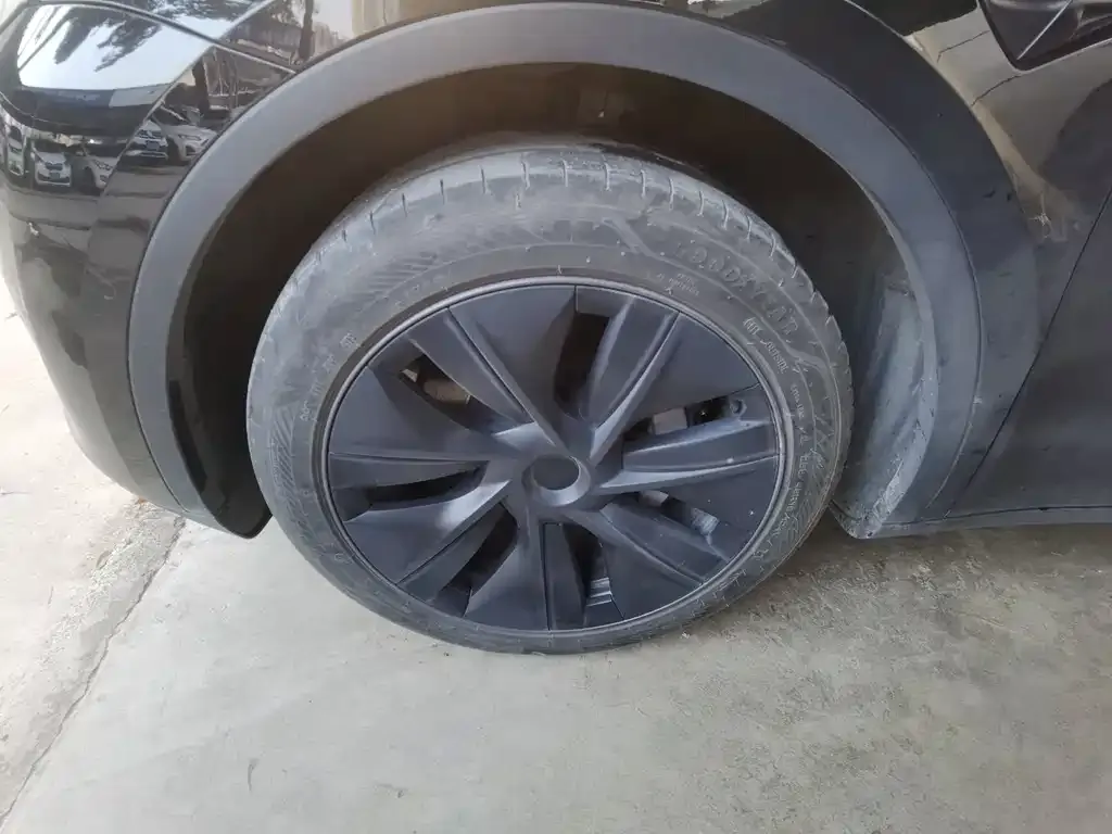 Tesla Model Y 2023 из CN, фото 10