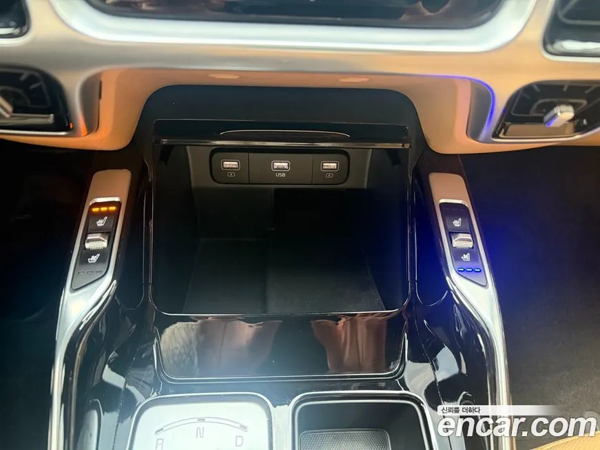 Kia Sorento — фото 4