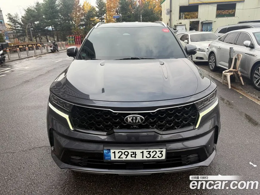 Kia Sorento — фото 8